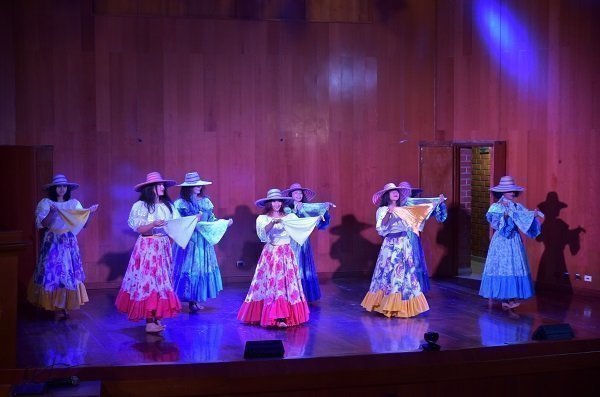 Reconocimiento Egresados Facultad de Comunicación Social y Periodismo en 25 Aniversario 