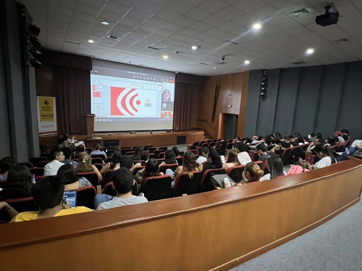 En el marco de este ejercicio se capacitaron tanto a estudiantes como a empresarios y comunidades sobre los derechos y deberes que hacen parte de las relaciones de consumo.