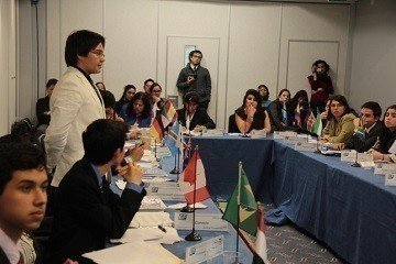 AnfitrionesONU_TipoD