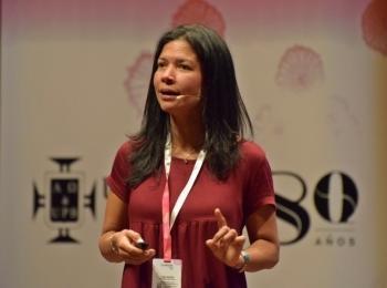 Lina Aguirre hablando de sostenibilidad en Colombiatex 2017