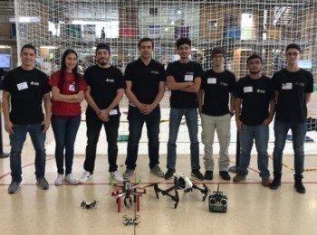 Equipo ganador de ECIBOT 2018