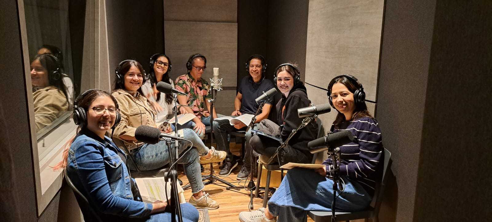 Estudiantes del Curso Locución y Doblaje