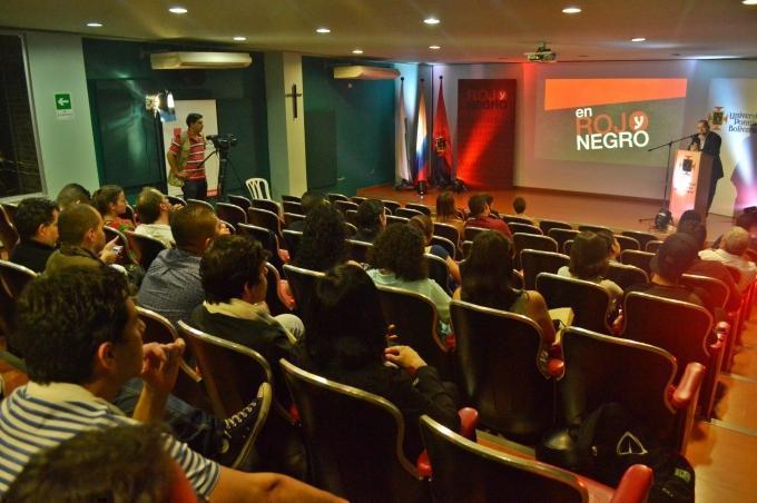 Una noche llena de héroes 