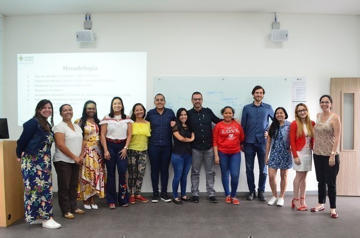 Grupo de estudiantes de la Diplomatura "Investigación Operativa"