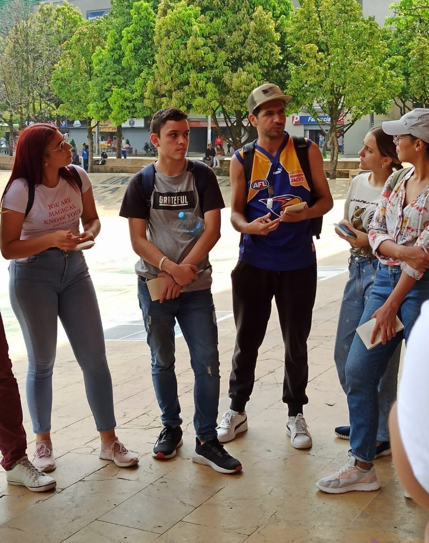 Foto Juan Manuel Cardona trabajando por el cambio social