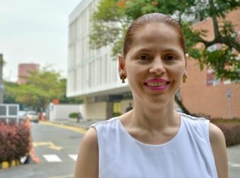 Liliana López, egresada