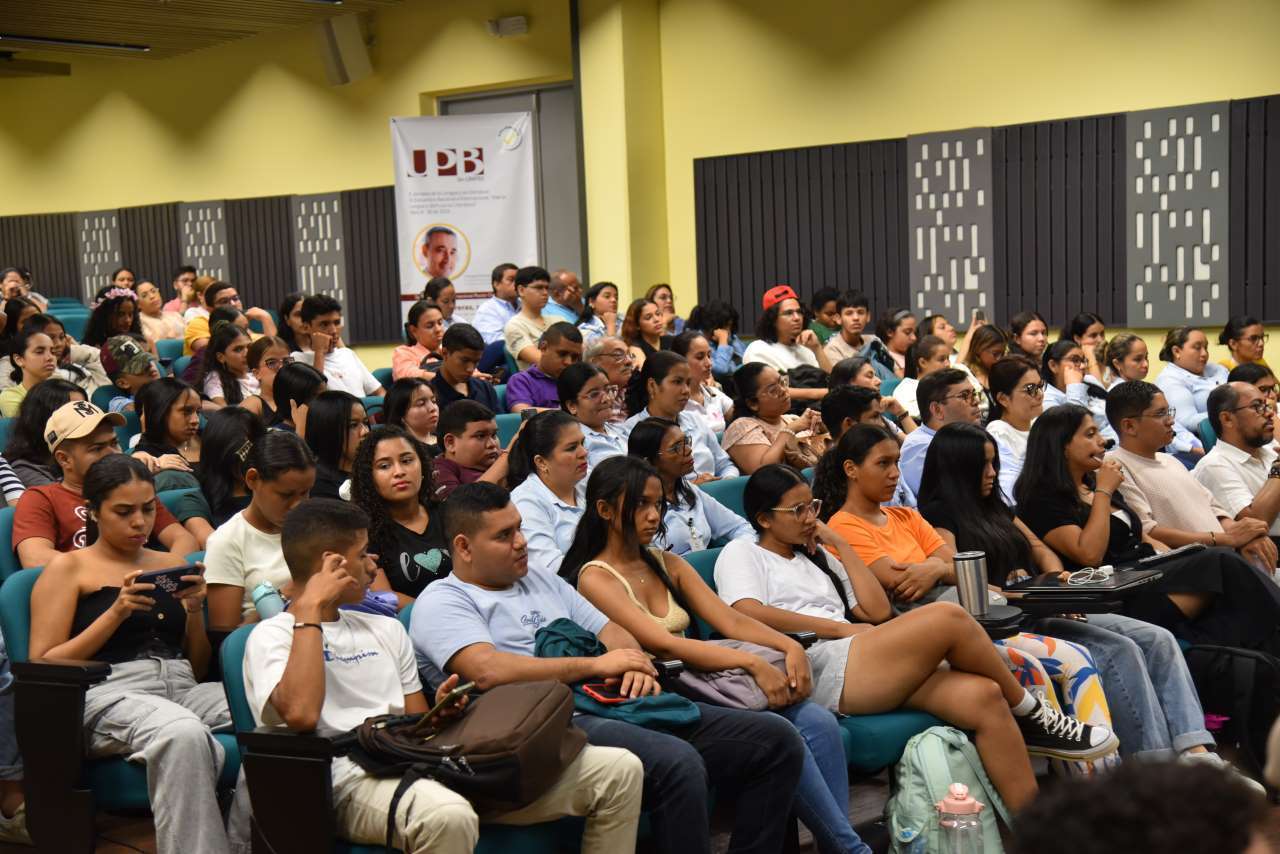 Auditorio Pbro. Jorge Bedoya Vásquez de la UPB Montería