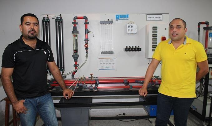 José Juan Villegas estudiante de doctorado de la Universidad Autónoma de Baja California y el investigador Álvaro López Lambraño egresado de la UPB Montería