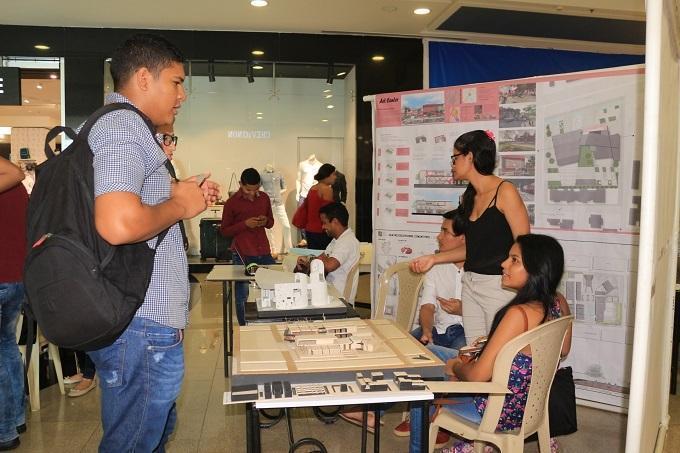 Los estudiantes participantes recibieron un certificado y reconocimientos.