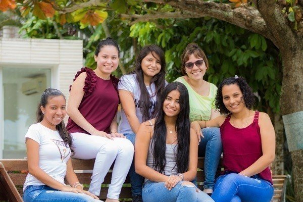 En UPB valoramos, respetamos y destacamos a la mujer en cada uno de sus roles.