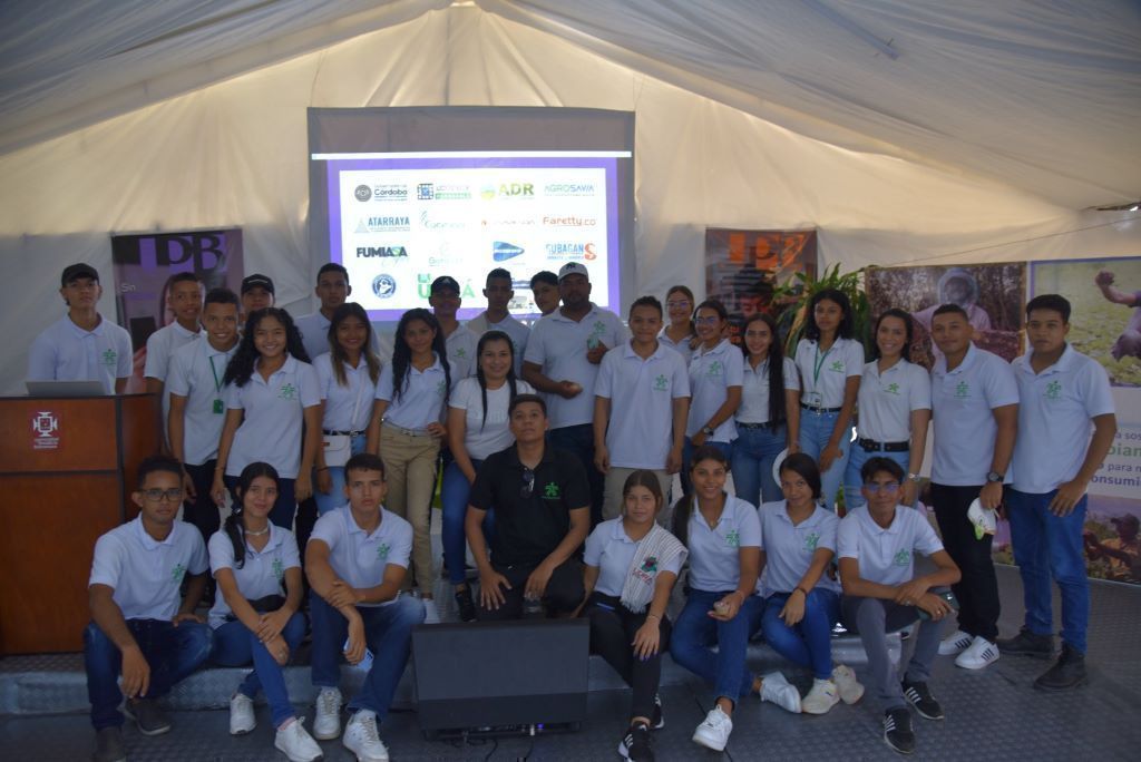 Carpa Académica de la Universidad Pontificia Bolivariana en la Feria de la Ganadería