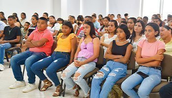 75 personas se certificaron en cursos del Centro Social Marie Poussepin