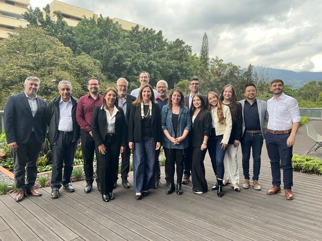 Estudiantes de la Escuela de Derecho y Ciencias Políticas de la UPB en espacio académico del Instituto Max Planck.