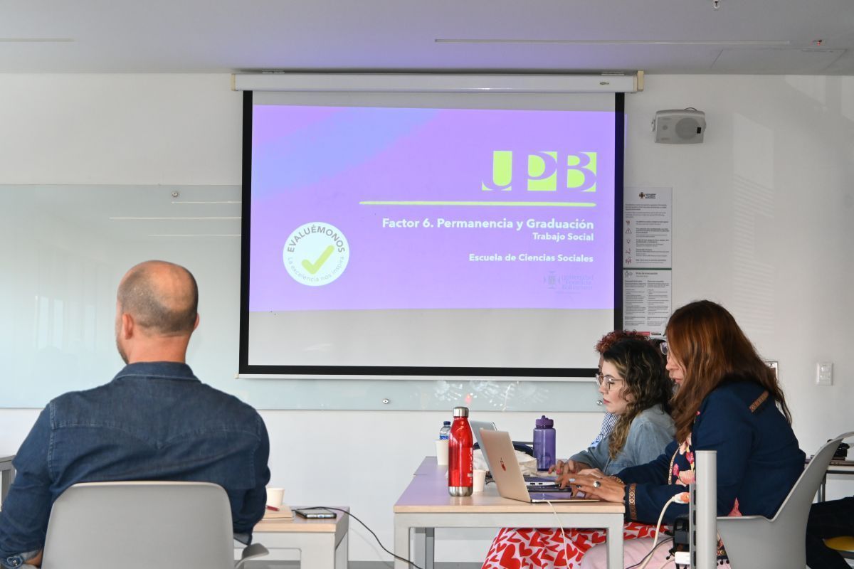 Acreditación al programa de Trabajo Social