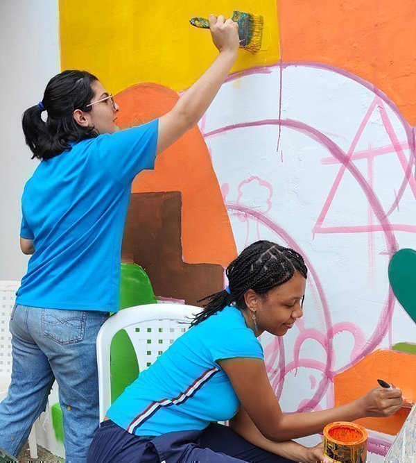 Mural en proceso, estudiantes UPB Palmira