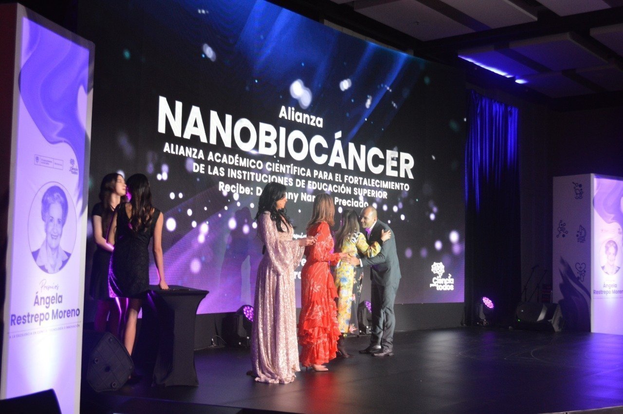 Premios Angela Restrepo