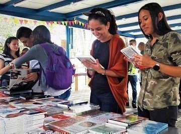 Foto Tipo D Feria del Libro