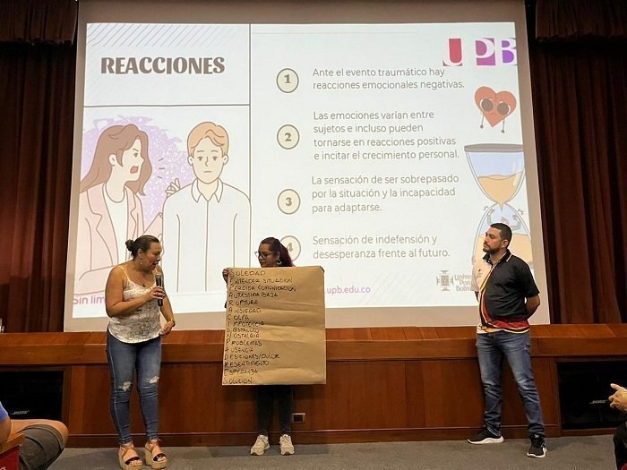 Foto Tipo In1 Talleres Padres de Familia