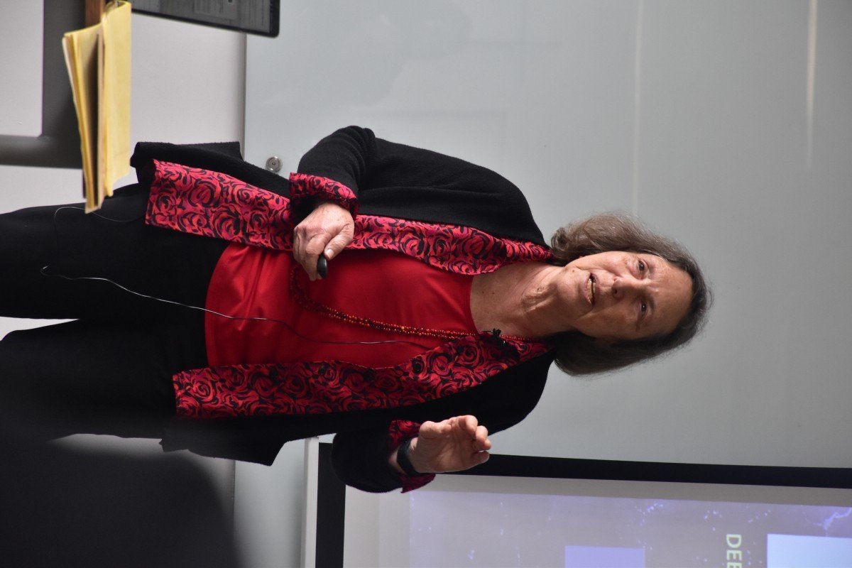 El evento contó con la participación de Lisa Levin, ecóloga marina profesora del Scripps Institution of Oceanography, de la Universidad de California (San Diego, EE.UU.).